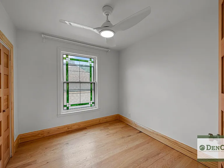 582 S Grant St — Photo 18