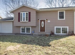 1851 9th Street Pl, Nevada, IA 50201