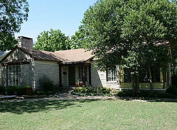 2nd image of 2203 Lawndale Dr