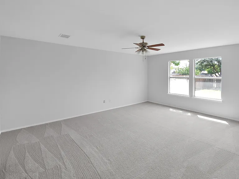 2905 Frontier Ln — Photo 10