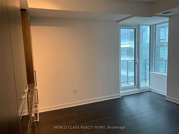 4th image of 115 Blue Jays Way #1912