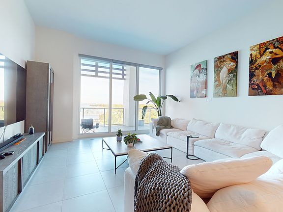 2nd image of 920 N Osceola Ave #804