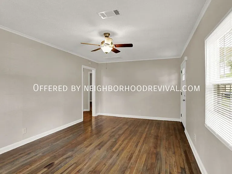 948 E Kelley Cir — Photo 9