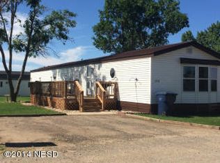 1714 16th Ave SE, Watertown, SD 57201