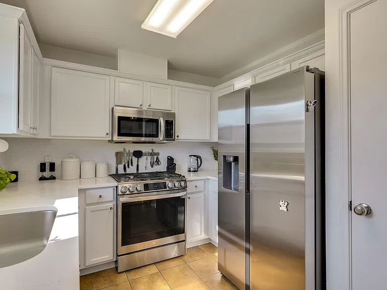 507 Clear Spring Ln — Photo 12