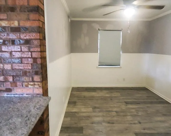 4540 Curtis Ln — Photo 11