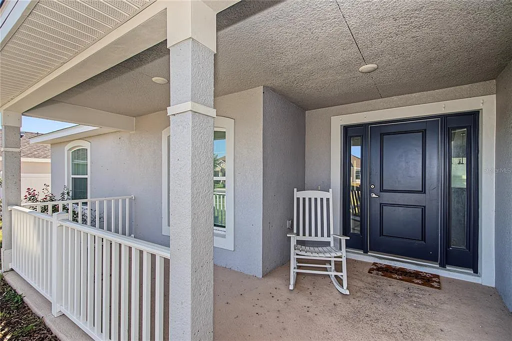 4 bed, 2.0 bath, 1755 sqft, $2,200 — Photo 4