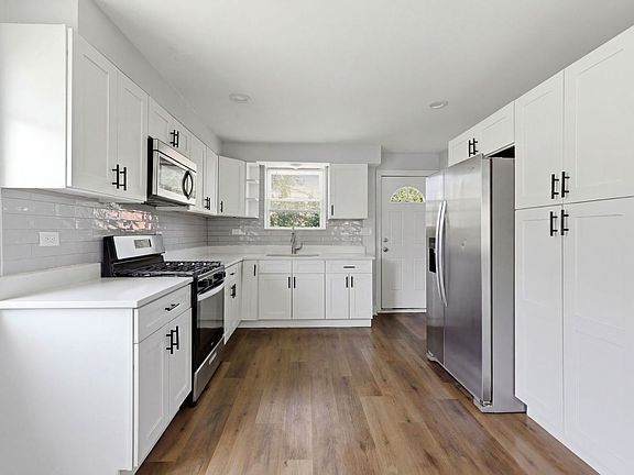 4th image of 7836 S Kedvale Ave