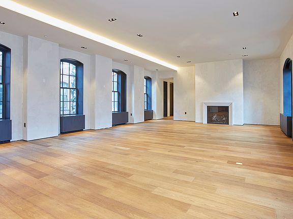 4th image of 36 Bleecker St #Penthouse B