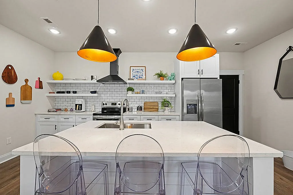 Blu South — Photo 1