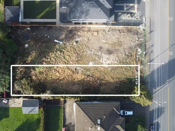11492 90th Ave, Delta, BC V4C 3H4