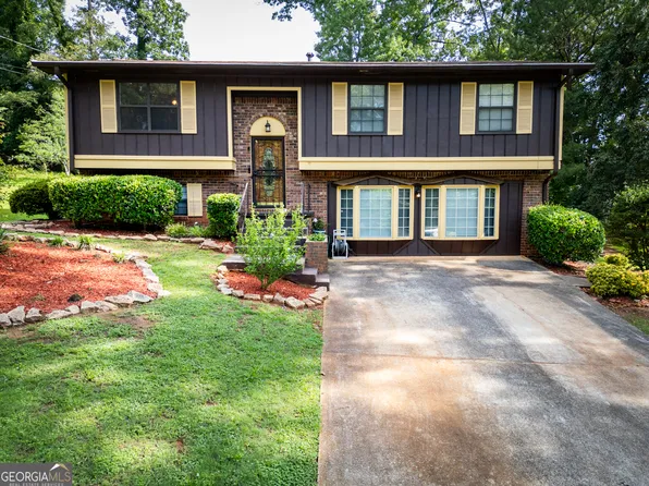 2324 Tarian Dr, Decatur, GA 30034