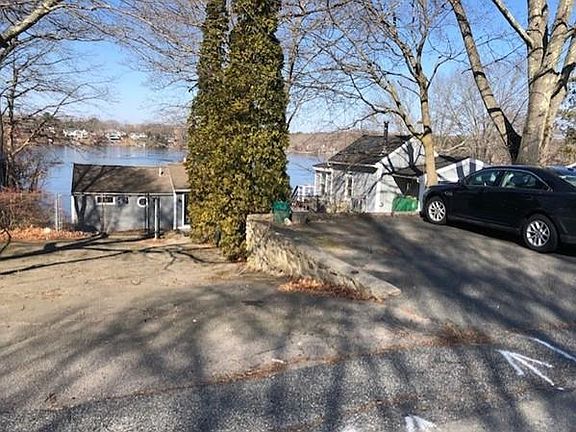 5th image of 47 Lakeshore Dr