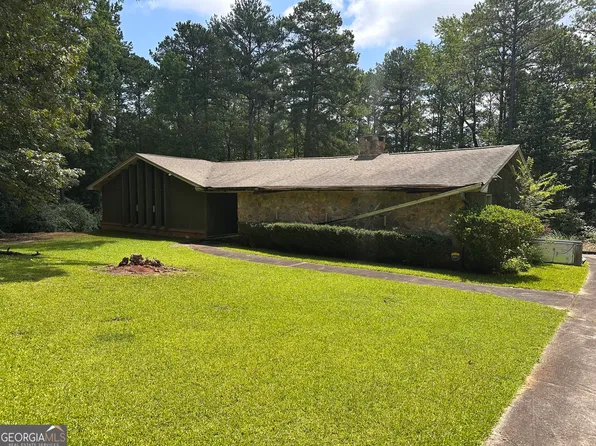 4520 Thompson Rd, Atlanta, GA 30349