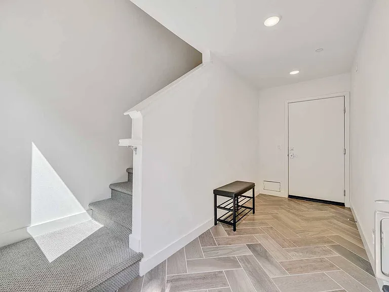 769 Doheny Way — Photo 39