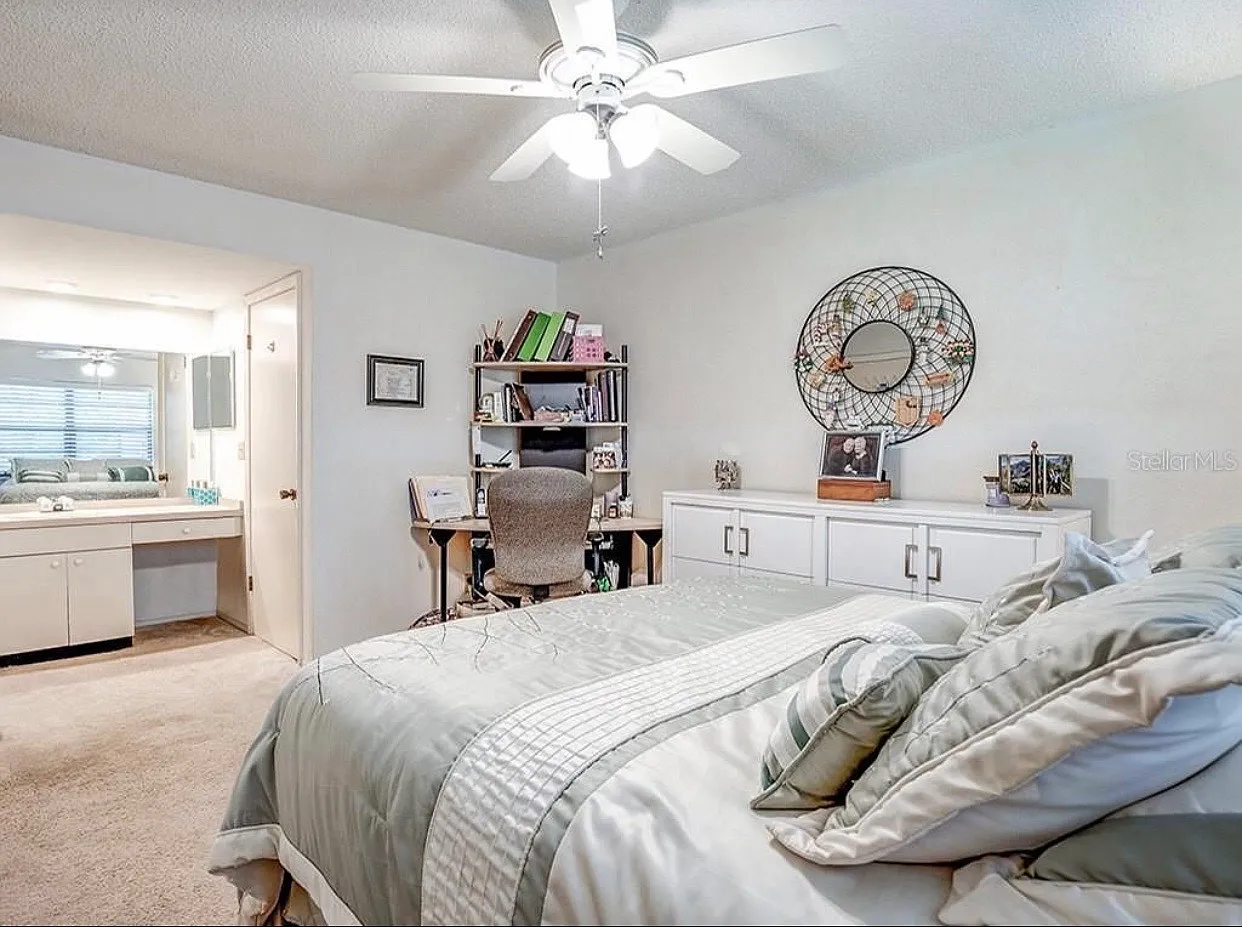 2 bed, 1000 sqft, $1,800 — Photo 3