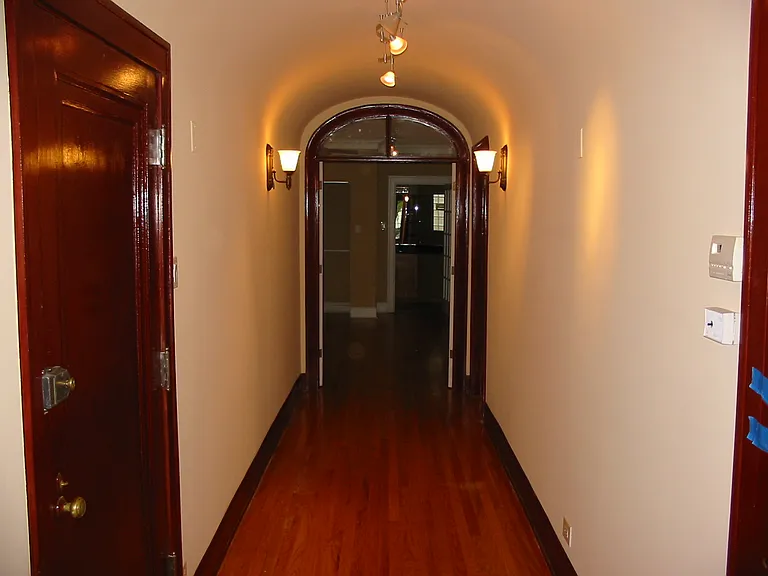 2150 W Arthur Ave #1 — Photo 6