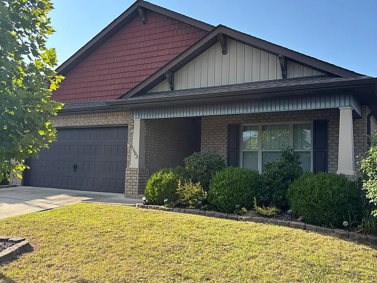 1503 Joy St SE — Photo 1