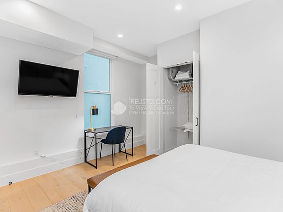 4th image of 2263 1/2 Sacramento St #1