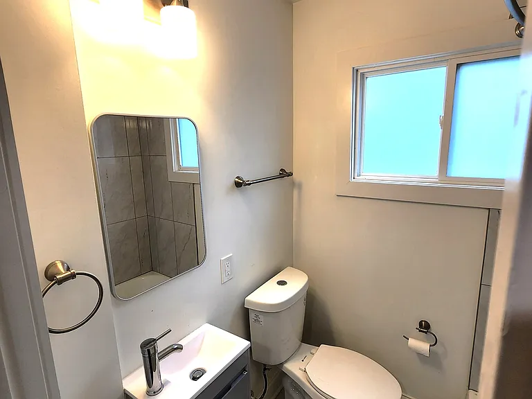 Baltimore Townhomes - 5036 — Photo 8