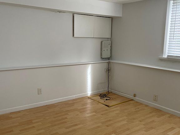 3rd image of 10577 Flatlands 5 St