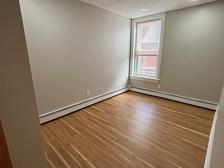 17 S Chester Rd #200B — Photo 3