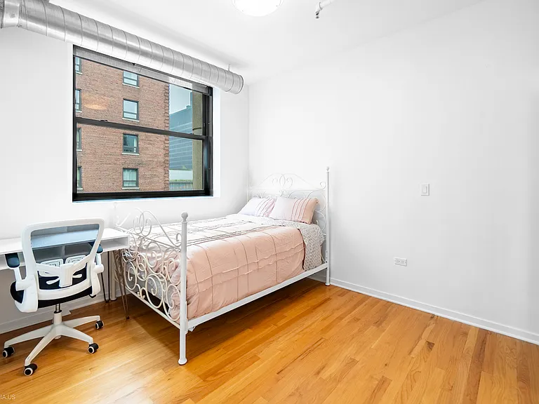 6 E Monroe St #1503 — Photo 12