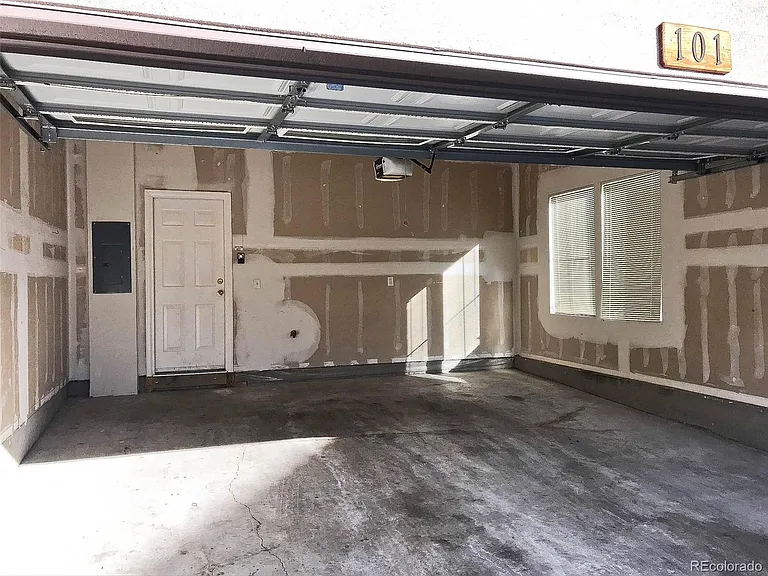 6753 S Winnipeg Cir #101 — Photo 32
