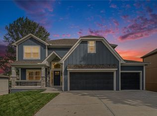 15709 N Wabash St, Smithville, MO 64089