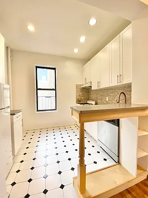 Rented by Corcoran | media 17