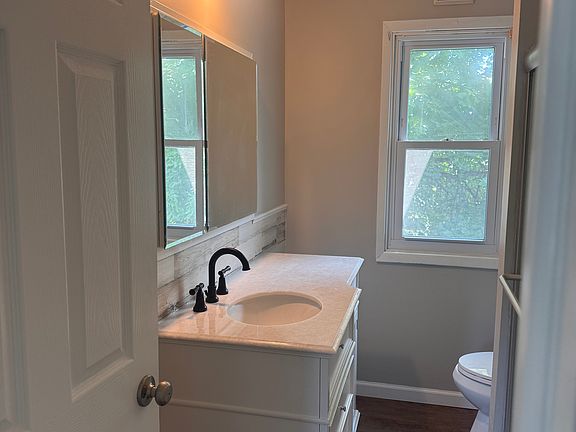 5th image of 139 72nd St