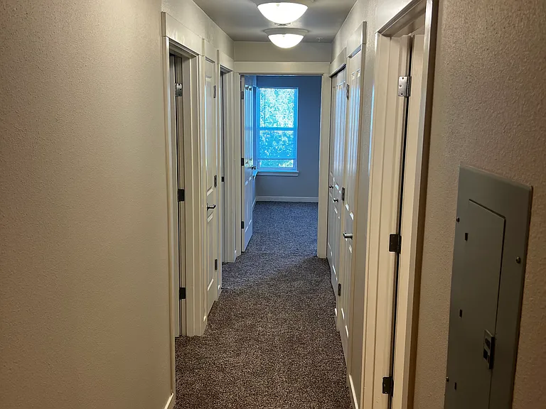 Camas Ridge Apartments — Photo 7