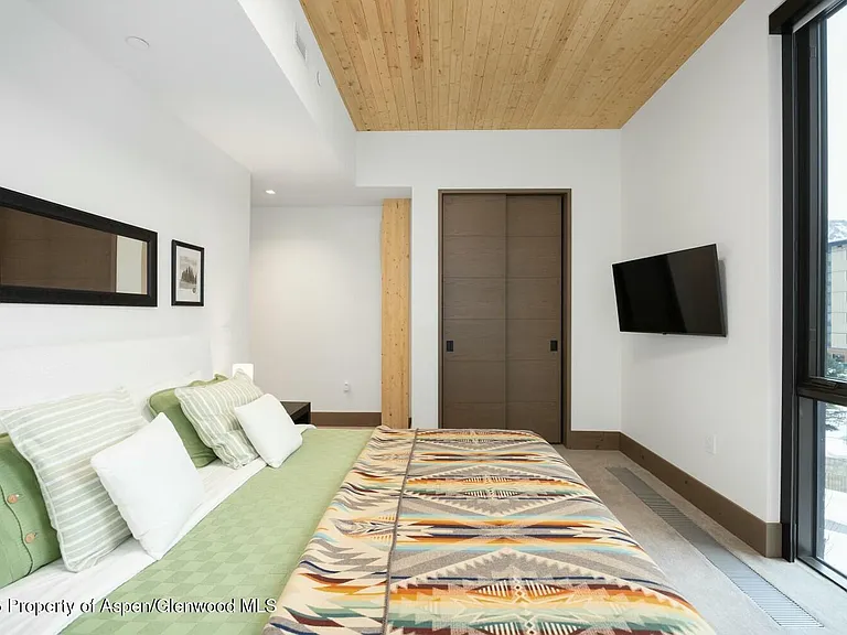 180 Wood Rd #302 — Photo 19