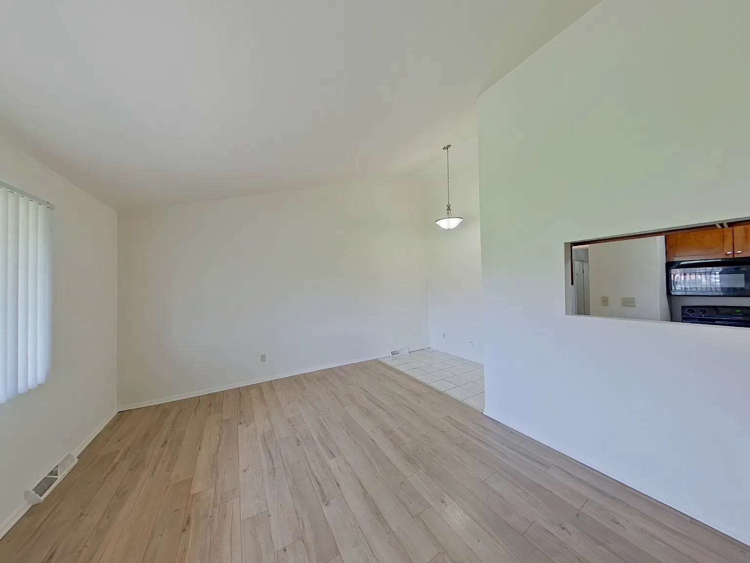 1 bed, $995 — Photo 2