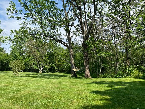 3rd image of 1481 W County Road 300 S