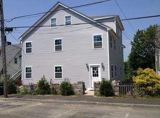 34 Alexander St APT 2, Greenwich, CT 06830