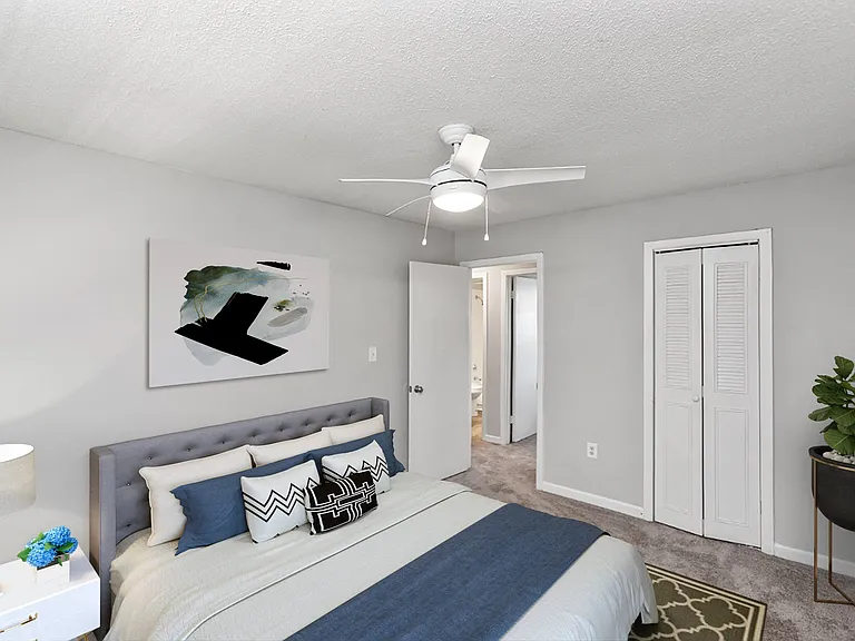 South Square Townhomes — Photo 35