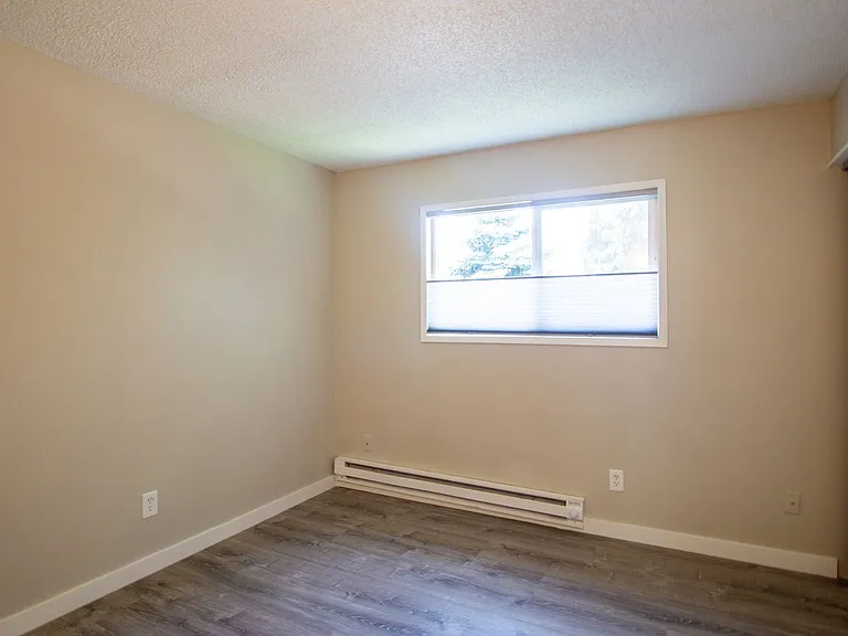 4151 SE 37th Ave #1 — Photo 8
