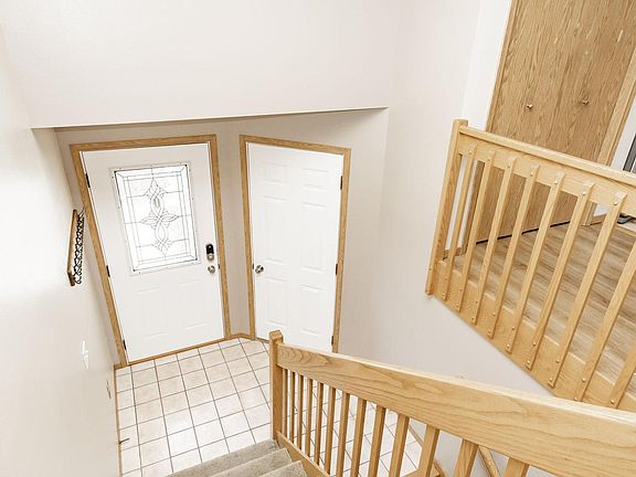 5th image of 2901 Dakota Park Cir S