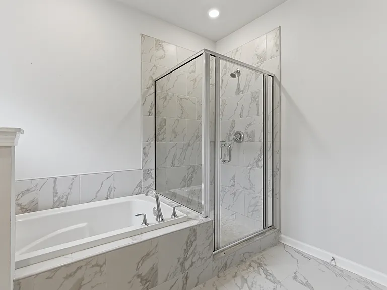 15007 Greenleaf Dr — Photo 14