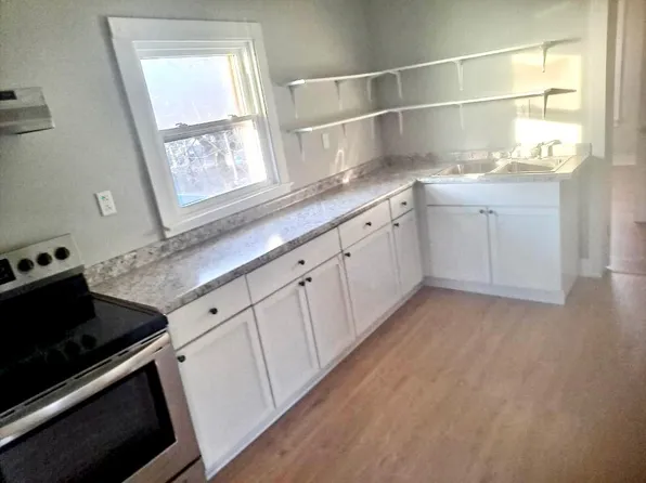 301 S Ottawa St APT 2W, Joliet, IL 60436