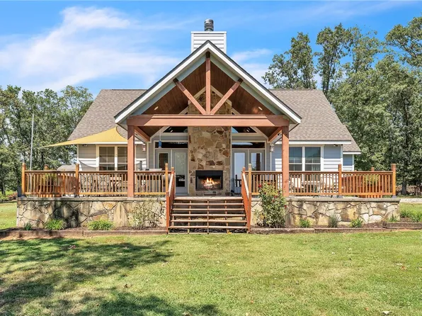 13745 Readings Rd, Siloam Springs, AR 72761