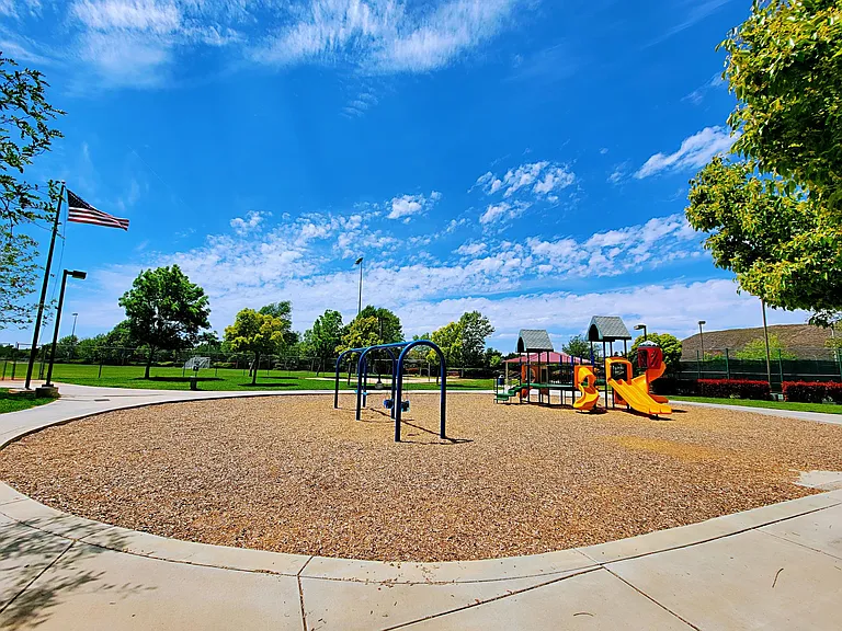 34619 Chinaberry Dr — Photo 31