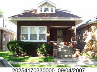 8324 S Paxton Ave, Chicago, IL
