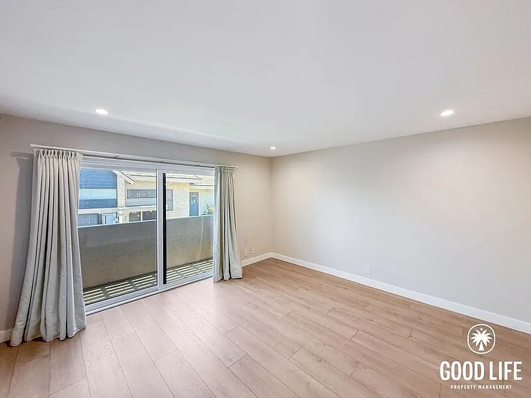 3731 Balboa Ter #B — Photo 10