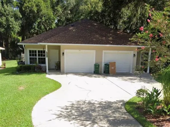 745 Crane St, Mount Dora, FL 32757