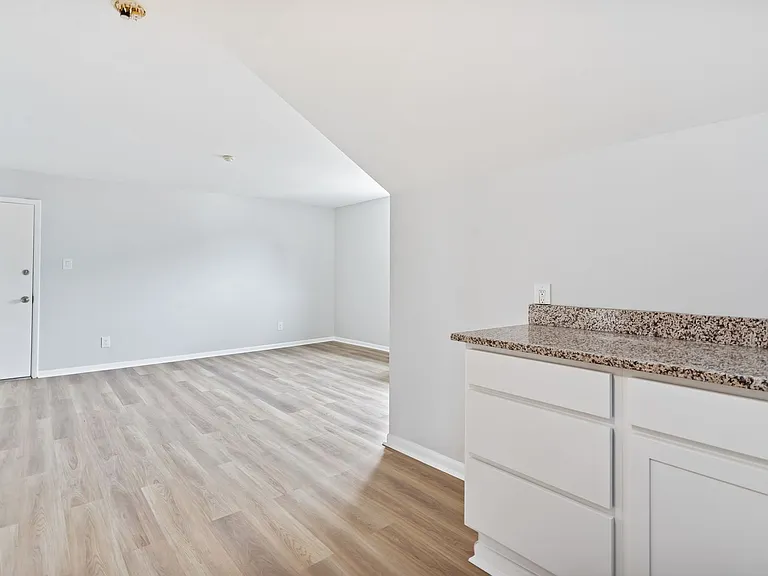 110 Butler St — Photo 6