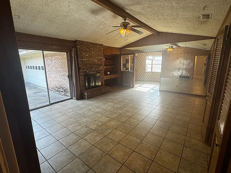 428 Kathy Dr — Photo 6