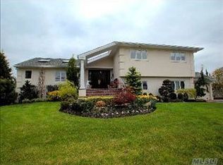 66 Riviera Dr S, Massapequa, NY 11758