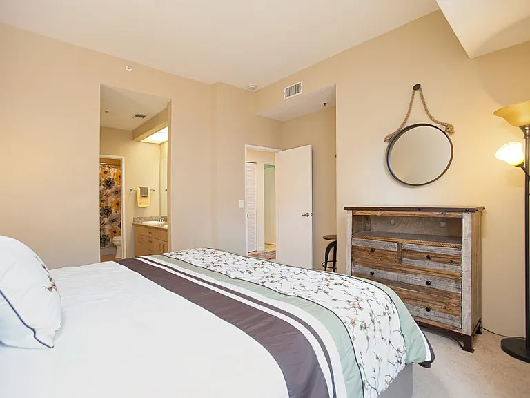 655 Columbia St #411 — Photo 5